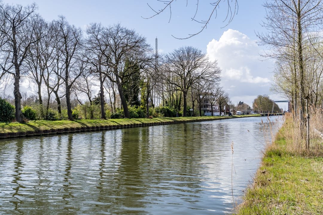 Characteristic Corner Home with Canal Views in Weert — 43