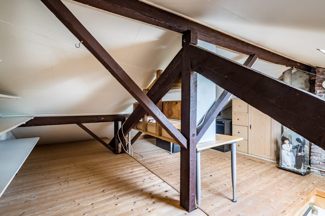 Characteristic Corner Home with Canal Views in Weert — 31
