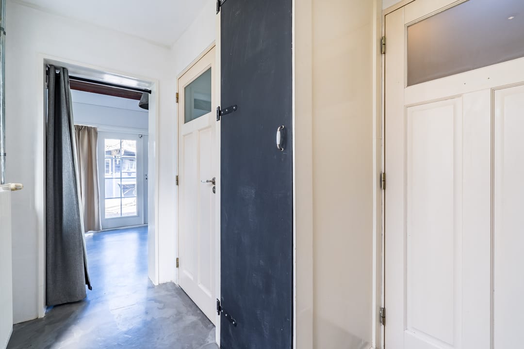 Characteristic Corner Home with Canal Views in Weert — 16