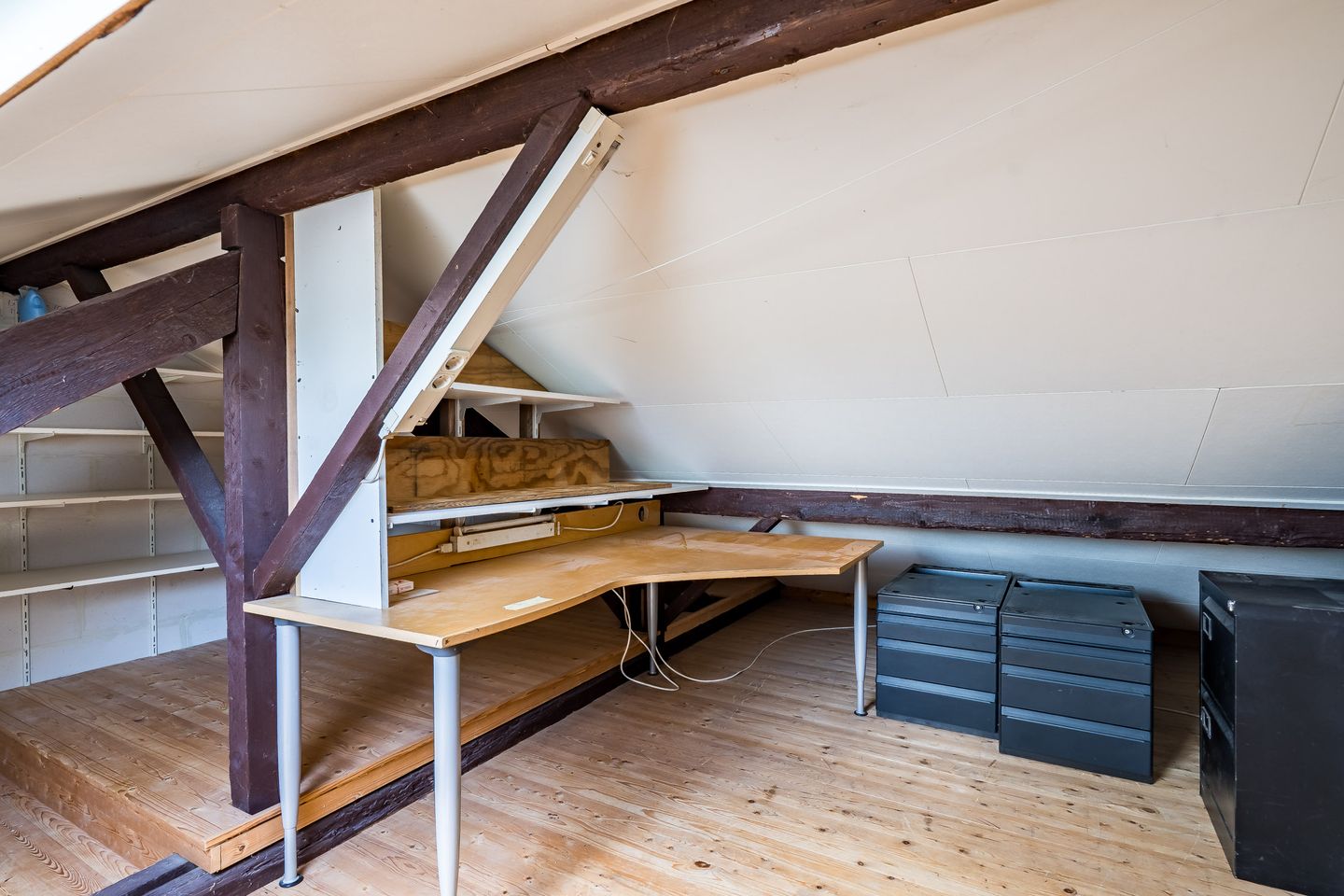 Characteristic Corner Home with Canal Views in Weert — 29