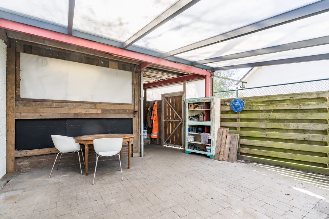 Characteristic Corner Home with Canal Views in Weert — 38