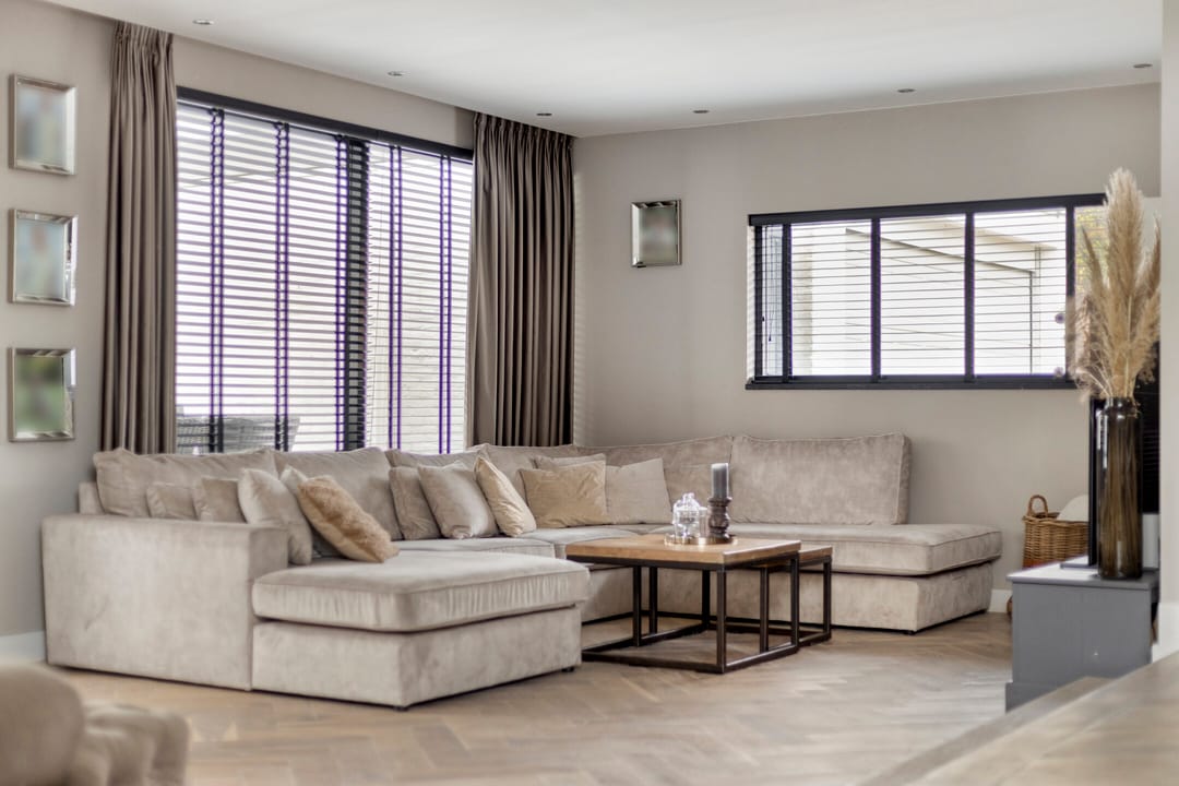 Spacious bungalow with five bedrooms, sauna, and south-facing garden near Wilhelminaplein — 19