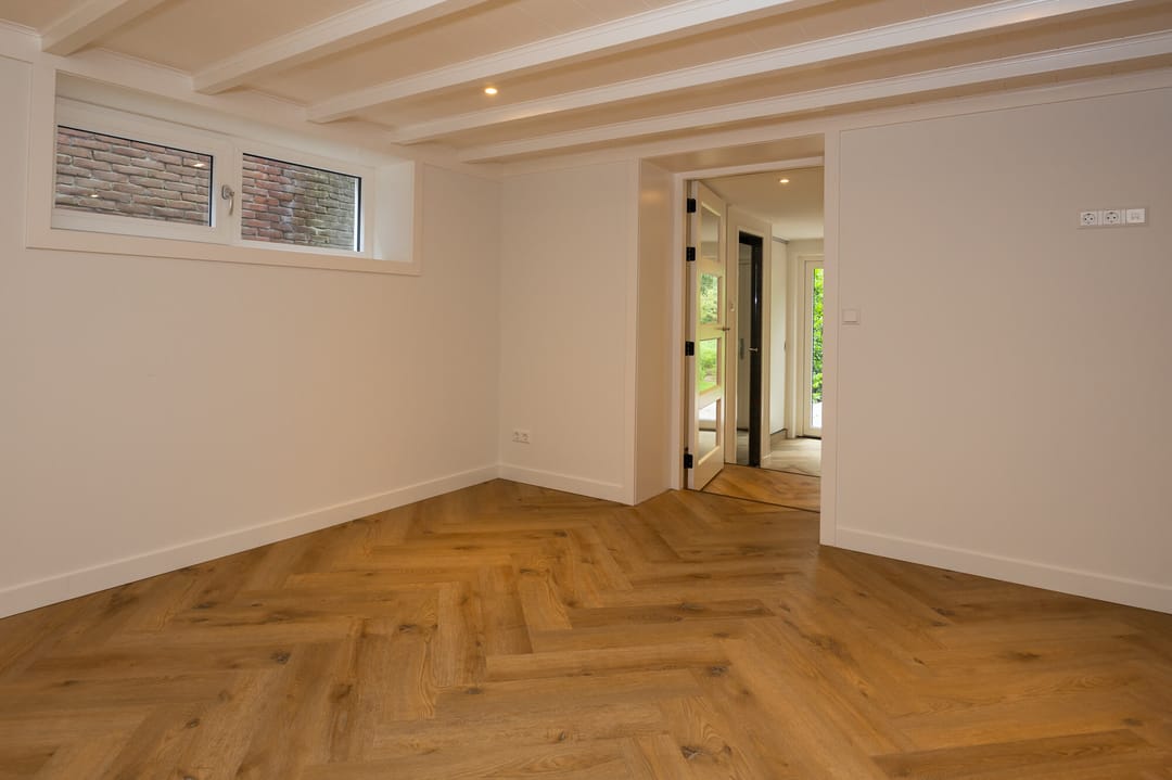 Photo 32 of Nieuwemeerdijk 199