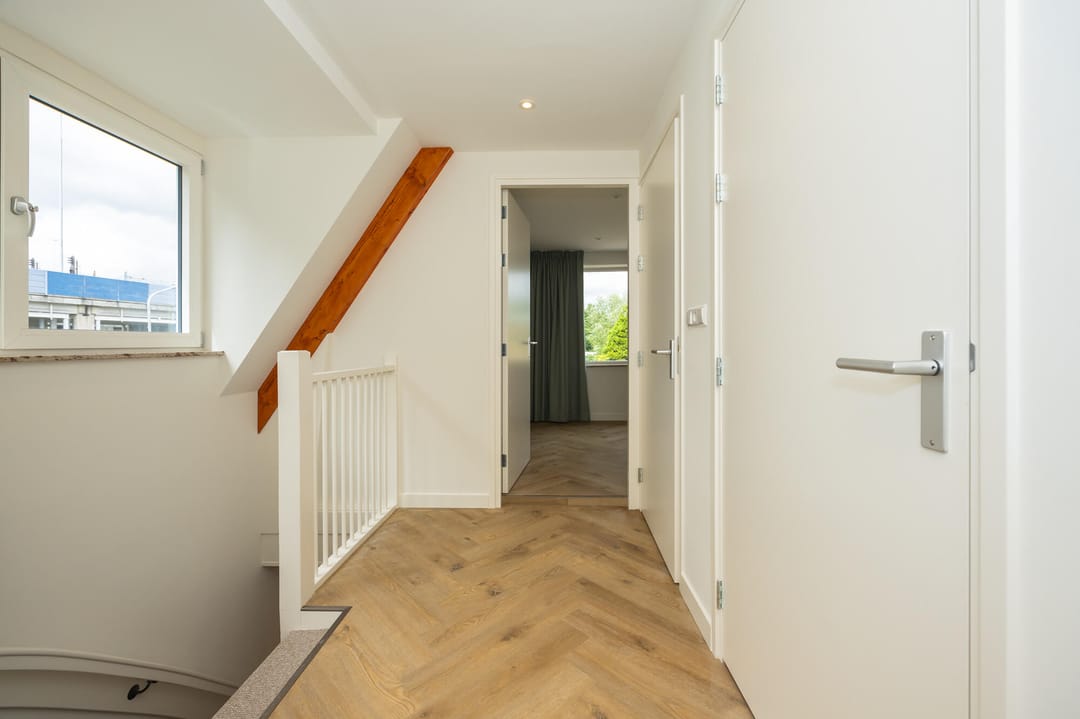 Photo 46 of Nieuwemeerdijk 199