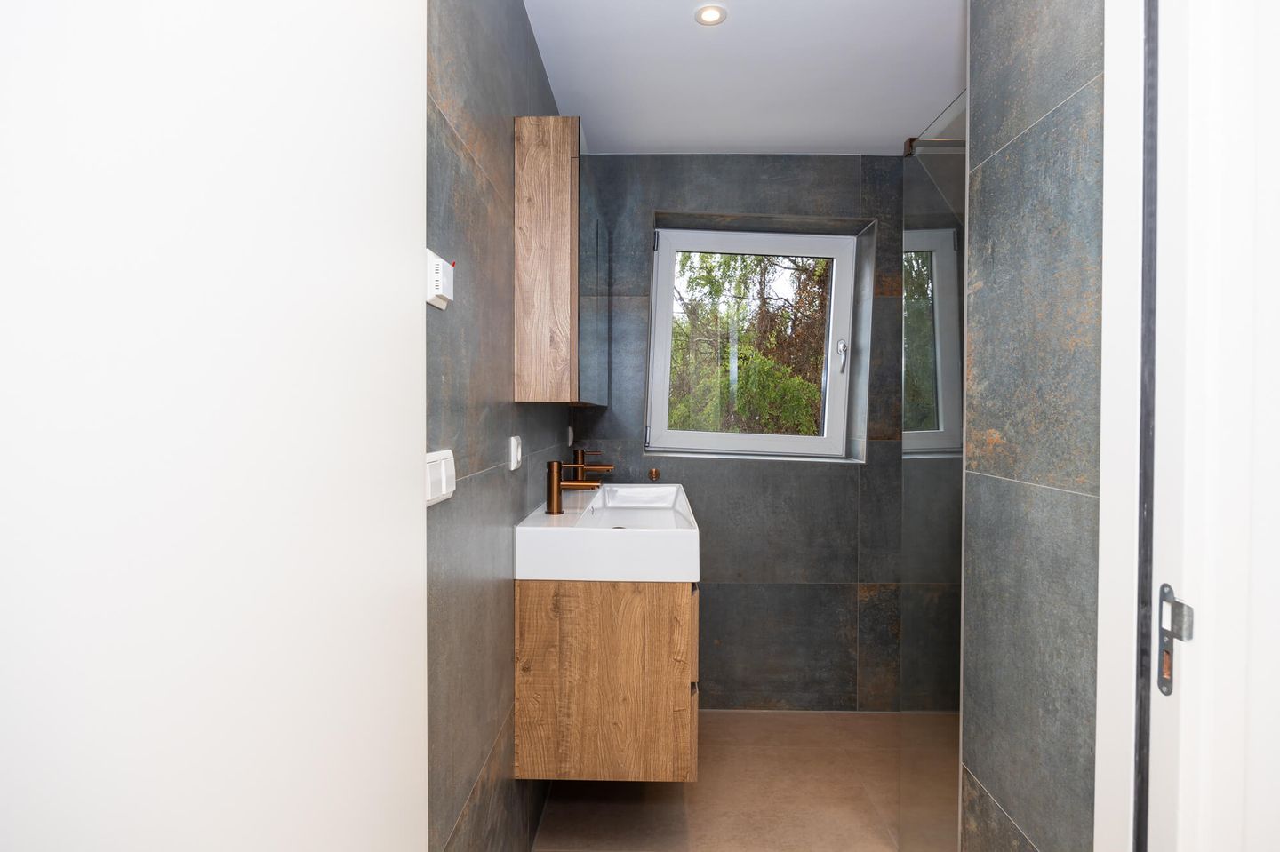 Photo 59 of Nieuwemeerdijk 199