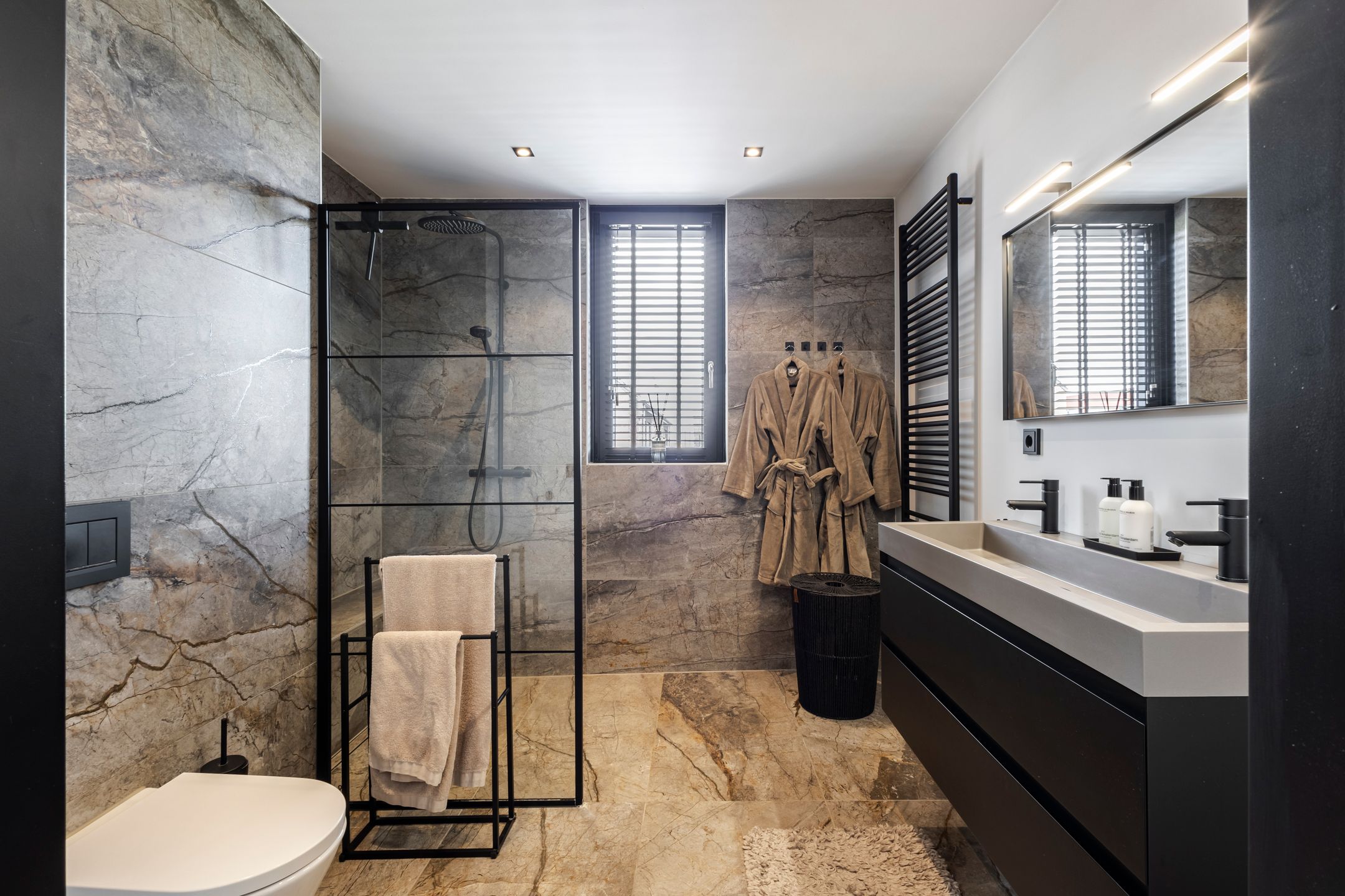 Foto 21 van Pieter de Hooghstraat 39