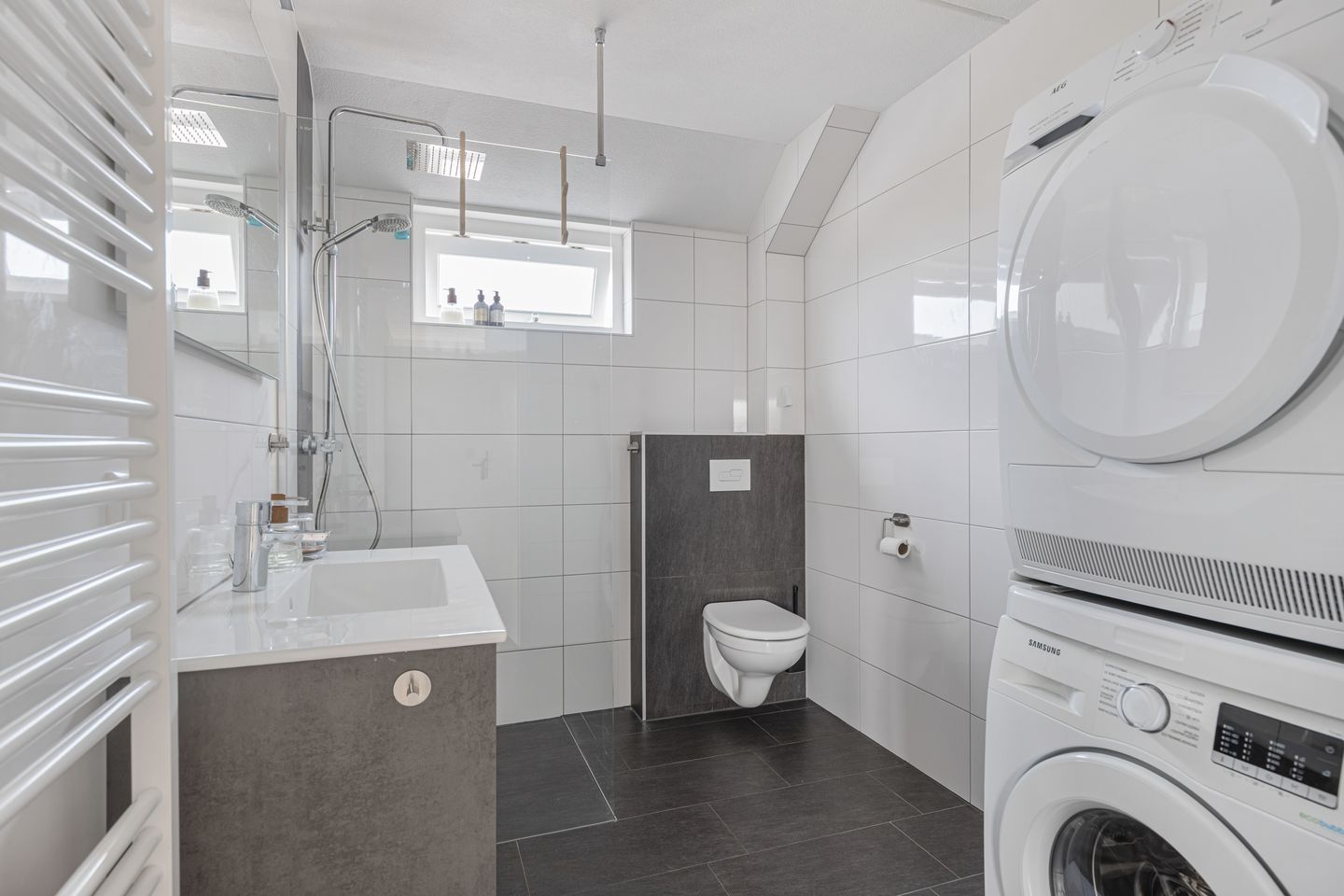 Photo 4 of Veluwelaan 31