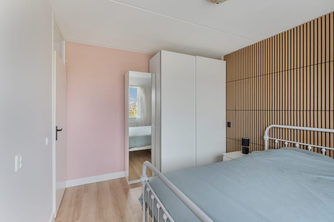 Photo 23 of Veluwelaan 31