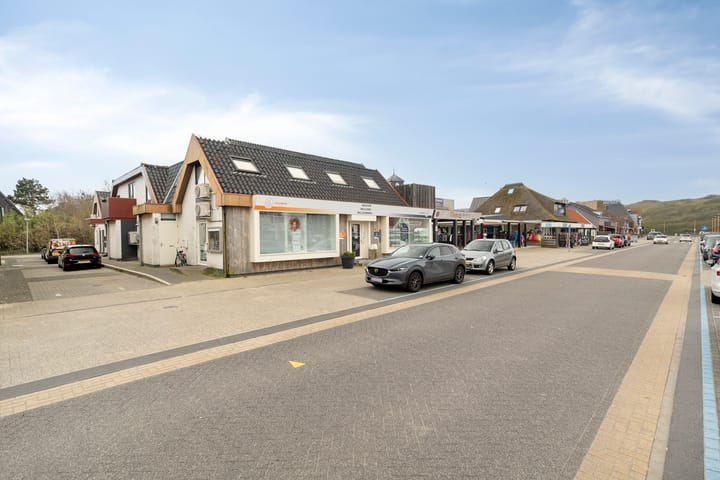 Photo 2 of Dorpsplein 22-D