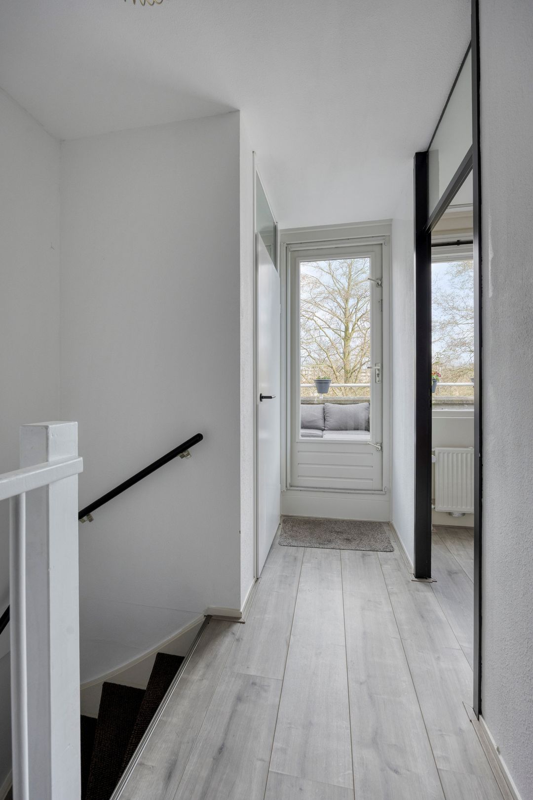 Modern Gas-Free Terraced House with Rooftop Terrace in Stevenshof, Leiden — 32