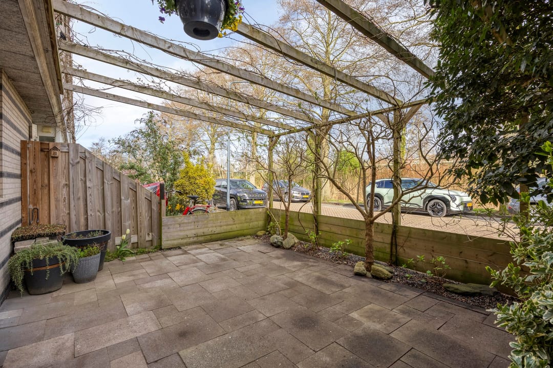 Modern Gas-Free Terraced House with Rooftop Terrace in Stevenshof, Leiden — 38