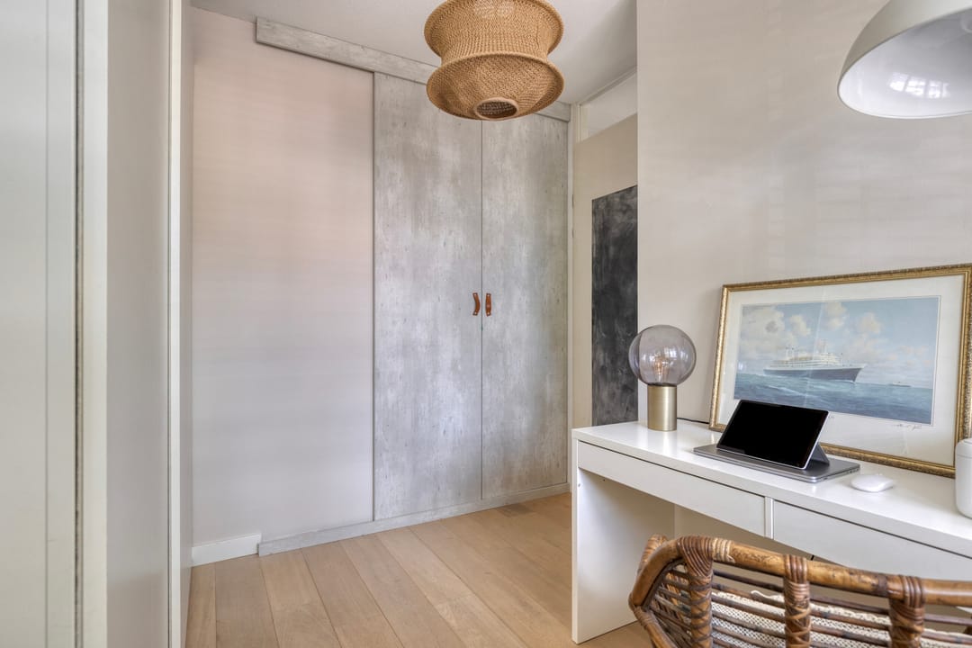 Spacious end house with 5 bedrooms in Nesselande — 26