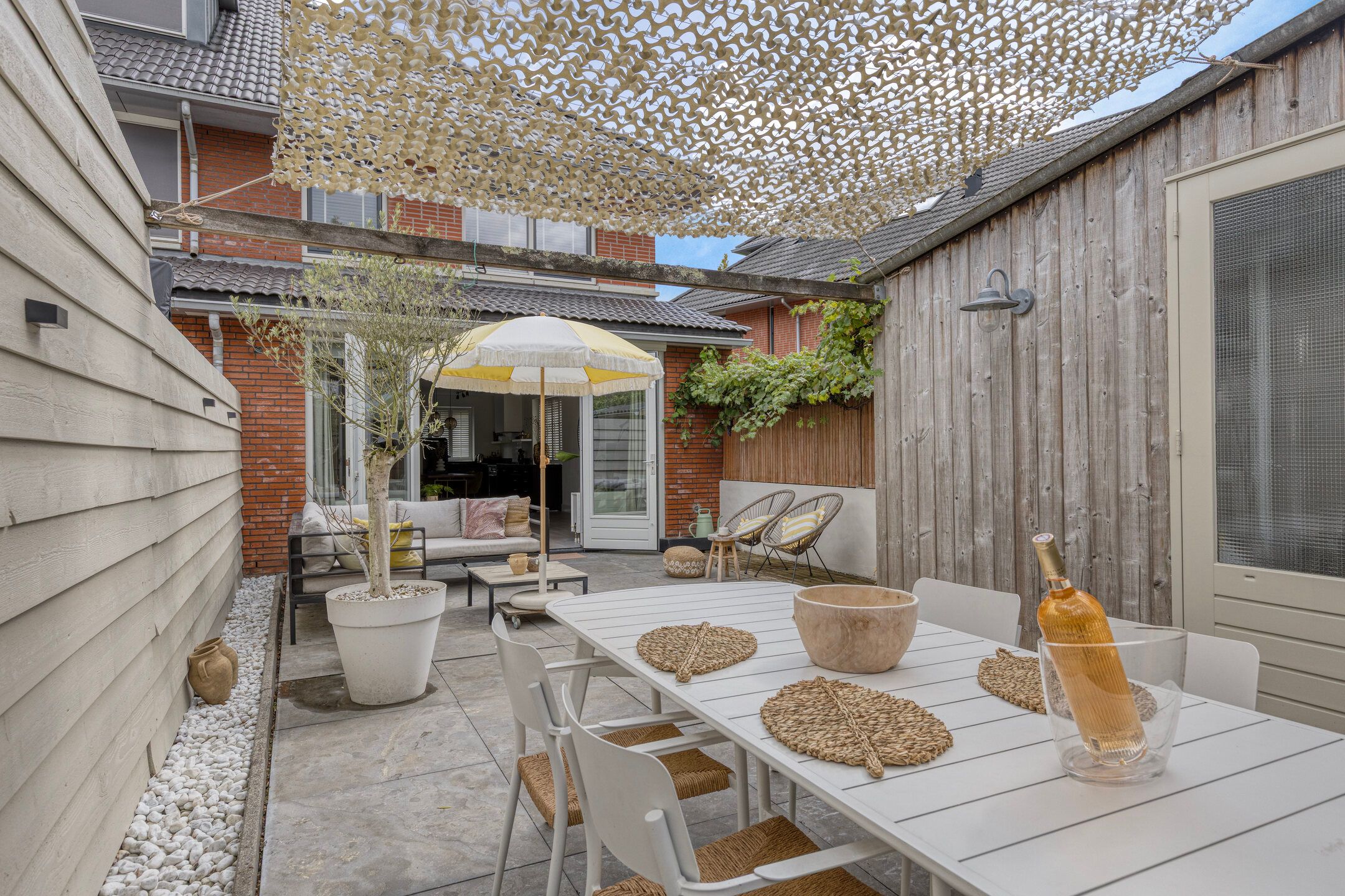 Spacious end house with 5 bedrooms in Nesselande — 33