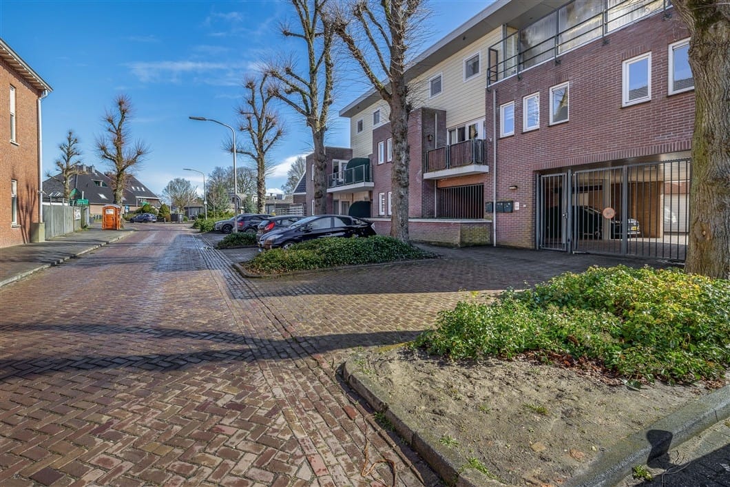 Photo 6 of Wilhelminaplein 17