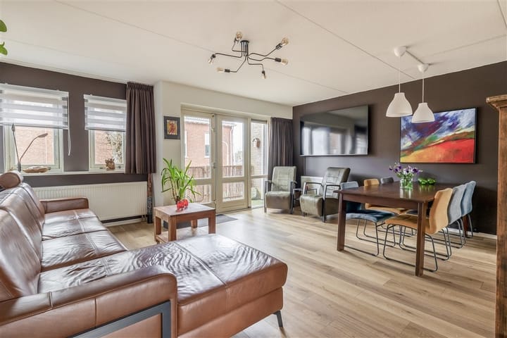 Photo 2 of Wilhelminaplein 17