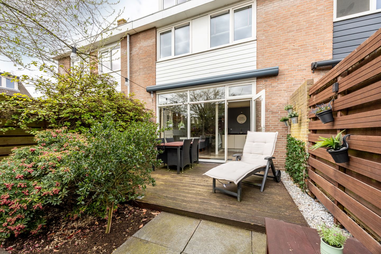 Photo 20 of Abraham van der Hulstln 74