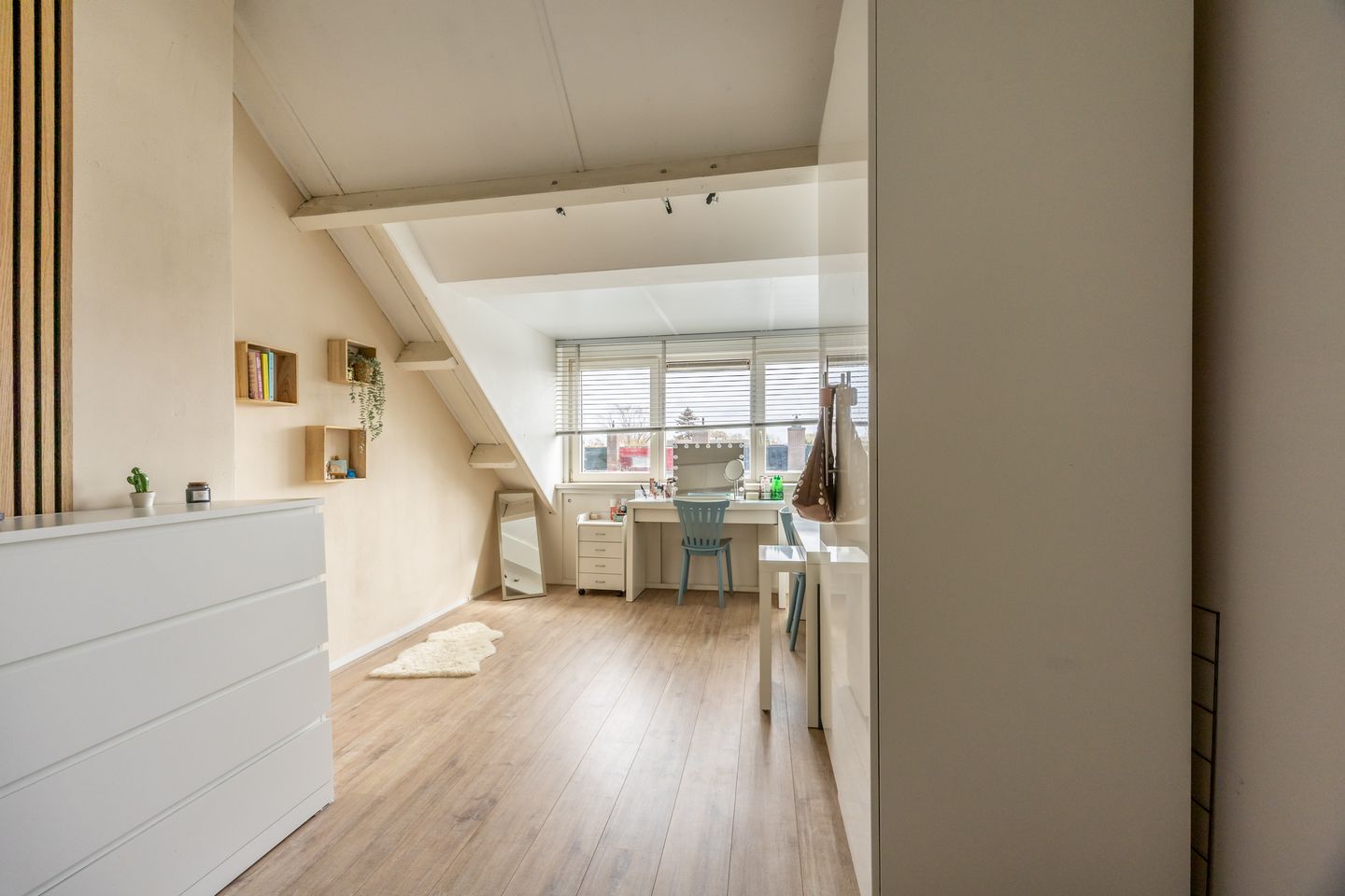 Photo 34 of Abraham van der Hulstln 74