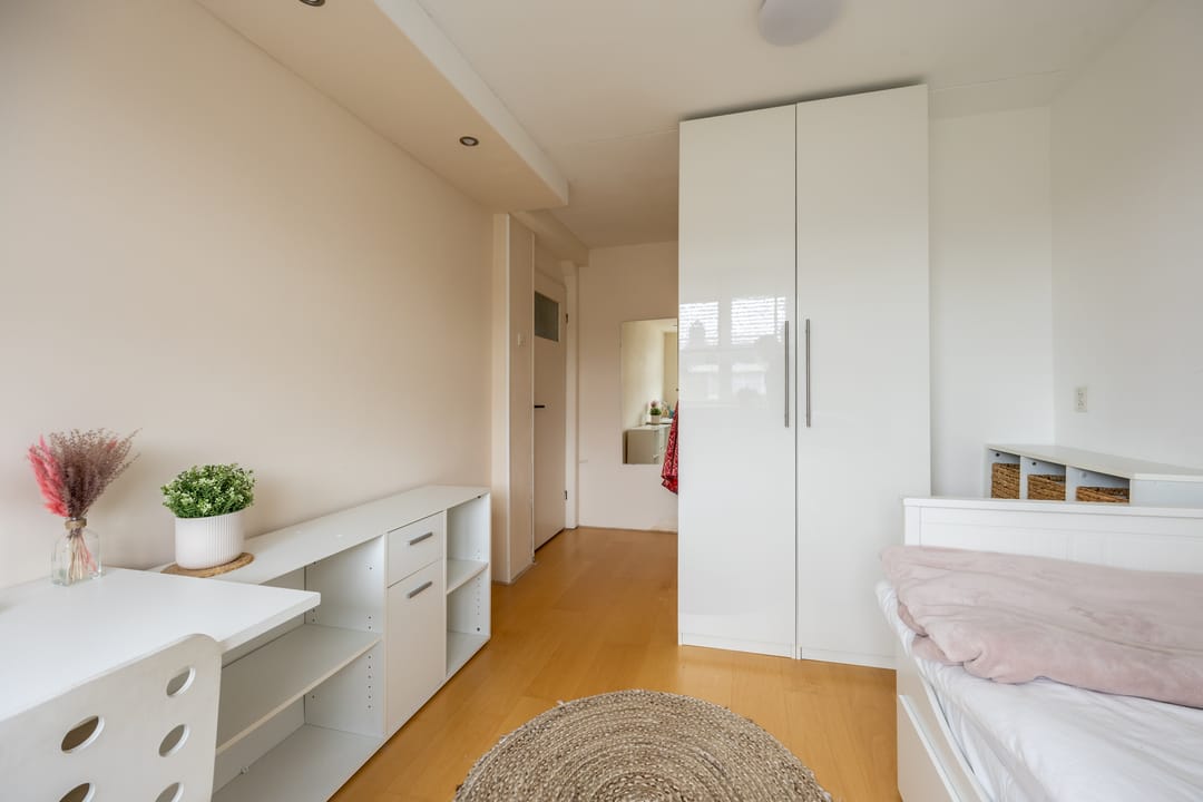 Photo 32 of Abraham van der Hulstln 74