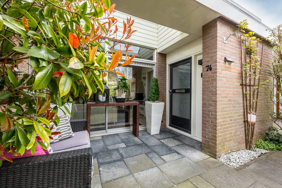 Photo 37 of Abraham van der Hulstln 74