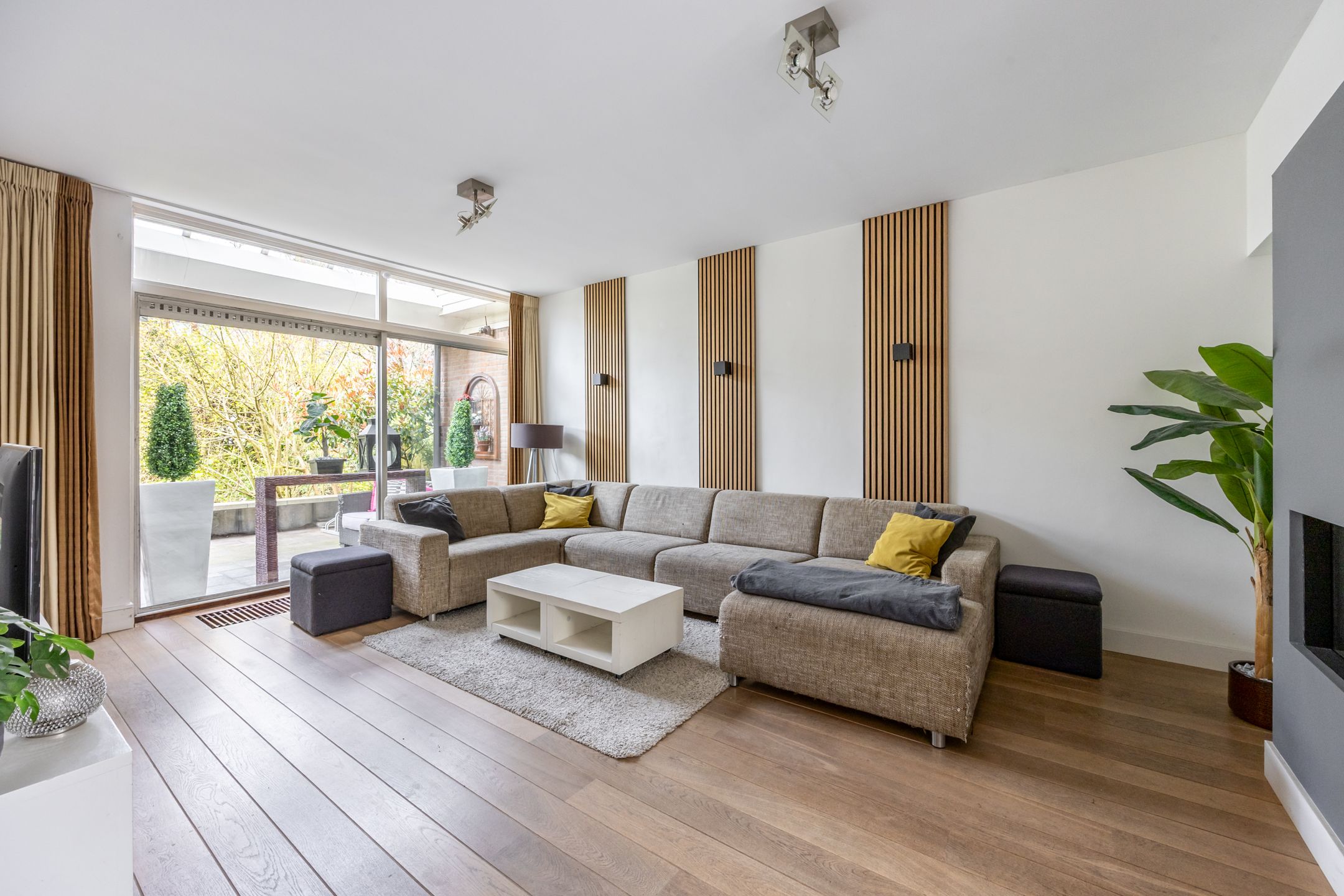 Photo 9 of Abraham van der Hulstln 74