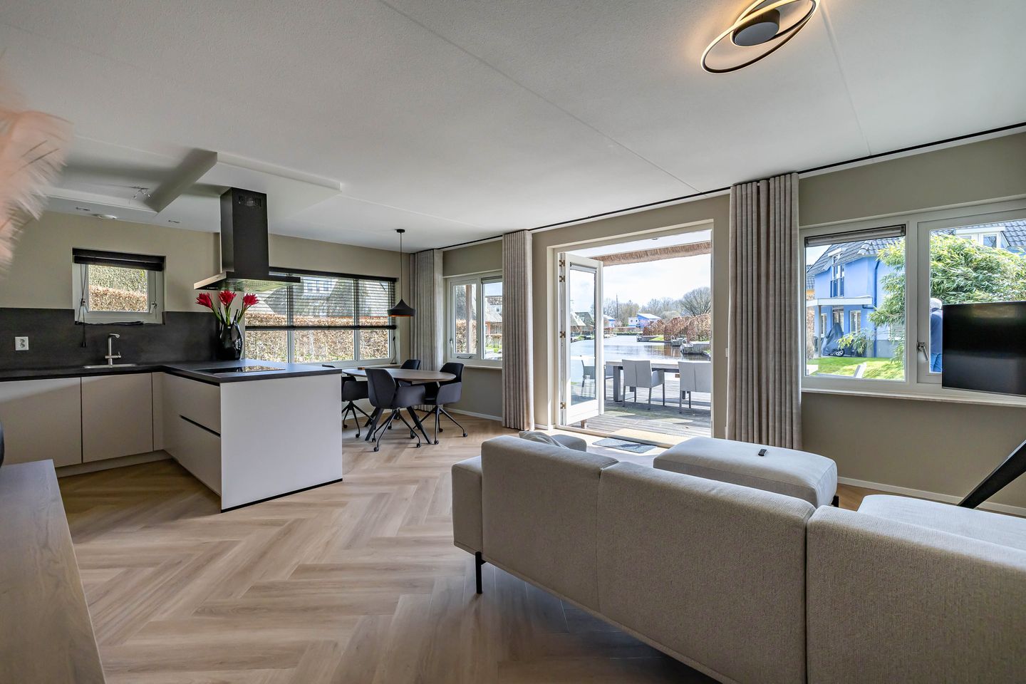 Photo 10 of De Bloemert 1-246