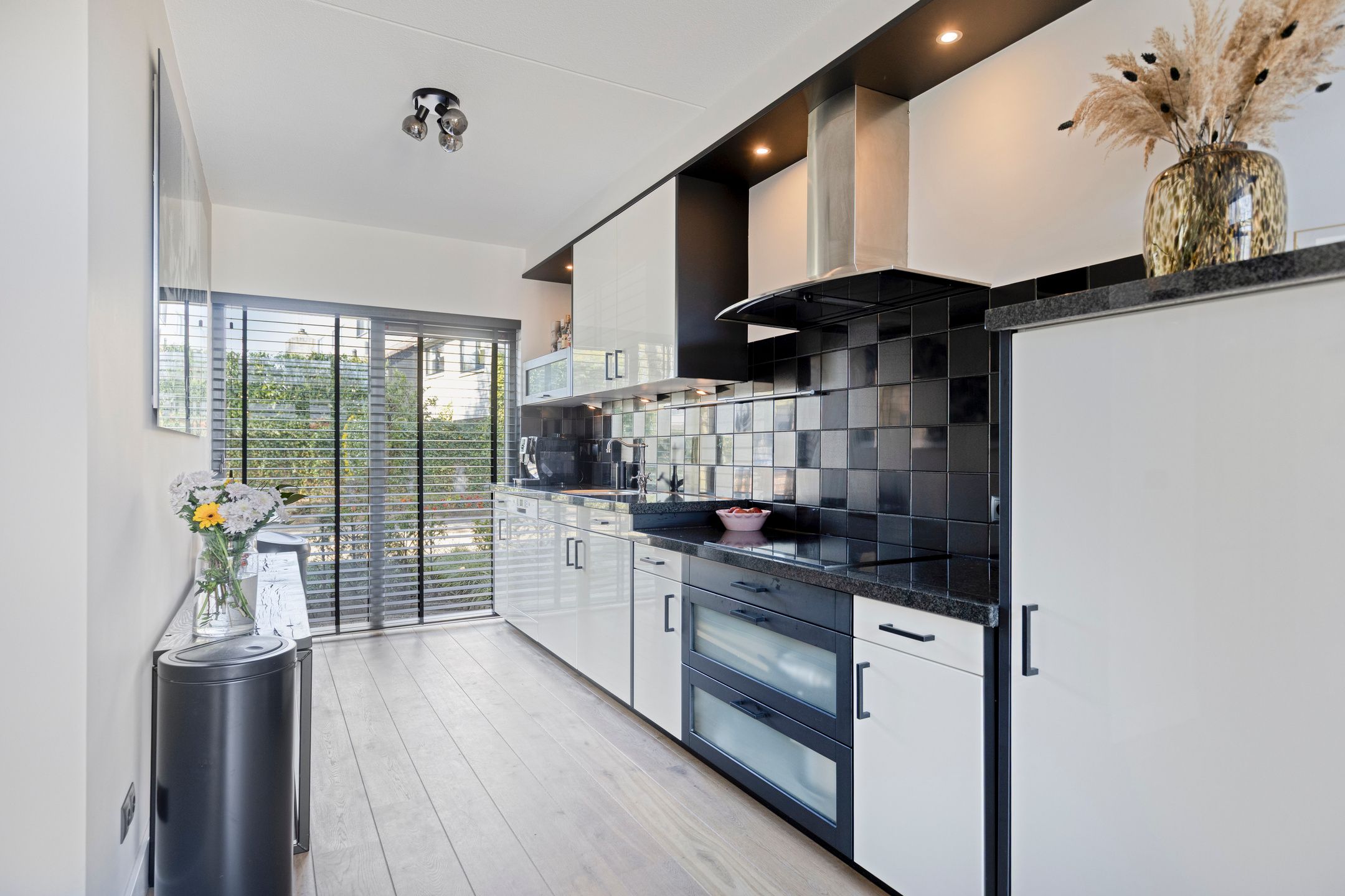 Foto 12 van Wijnkoper 6