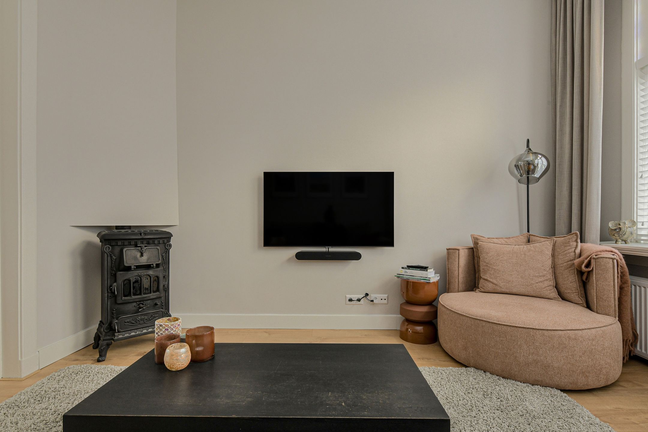 Foto 9 van van Duijvenvoordestraat 38