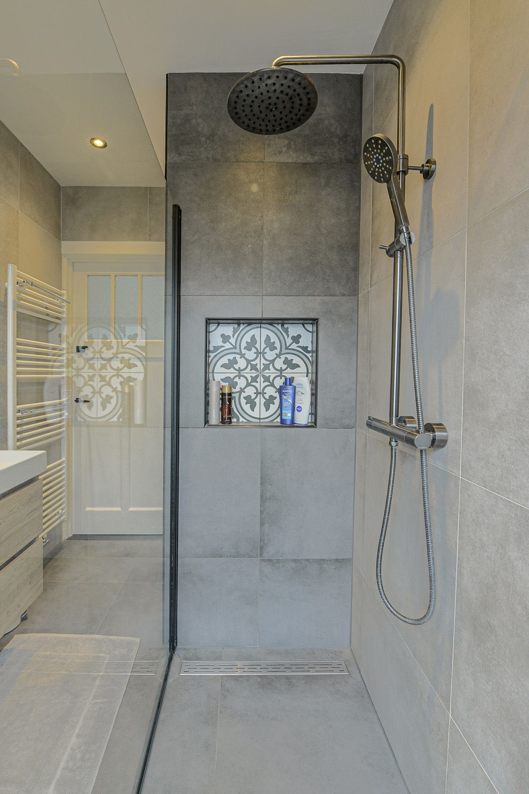 Foto 33 van van Duijvenvoordestraat 38