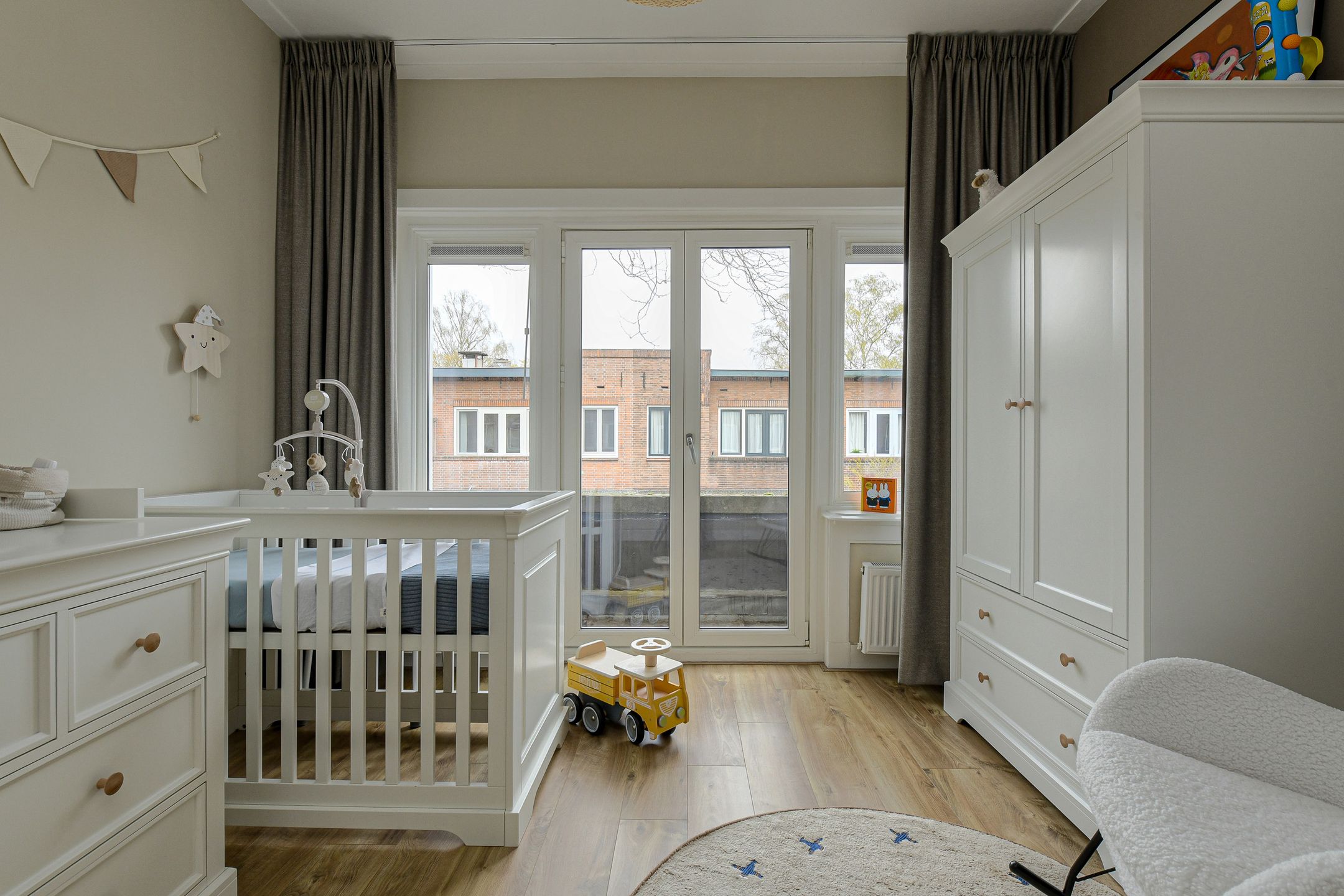 Foto 36 van van Duijvenvoordestraat 38