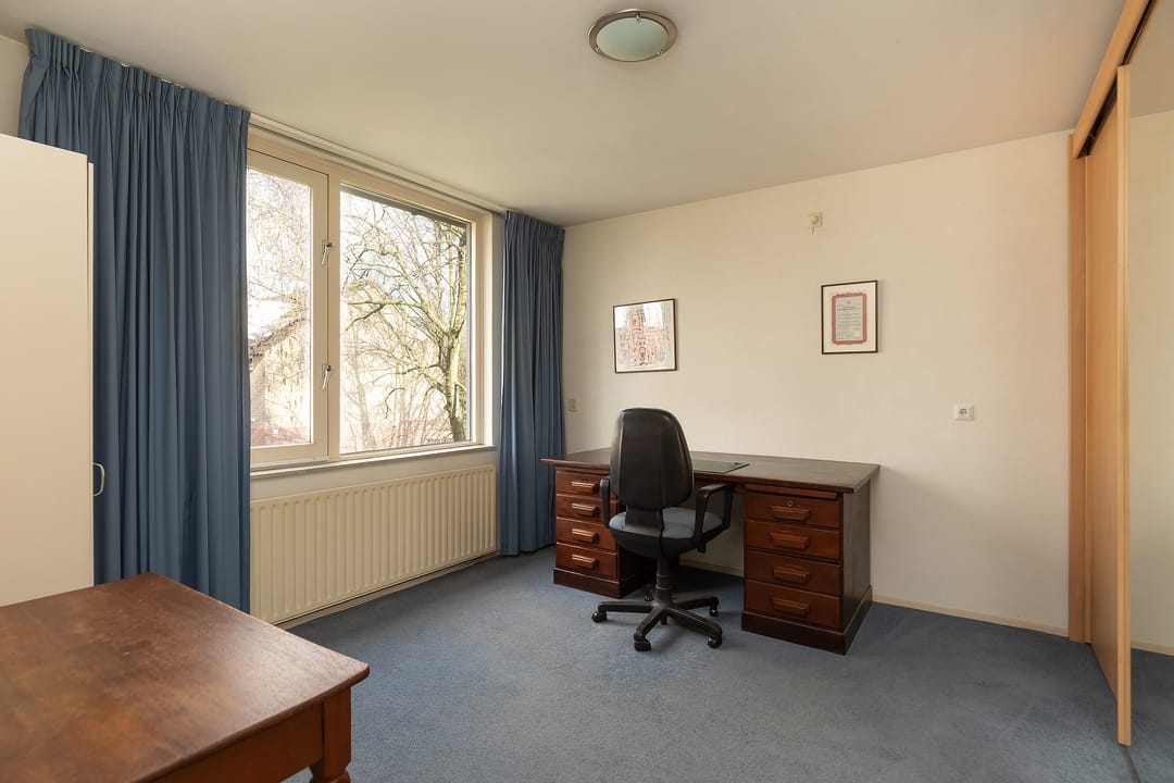 Well-maintained terraced house with 4 bedrooms in quiet courtyard location — 16