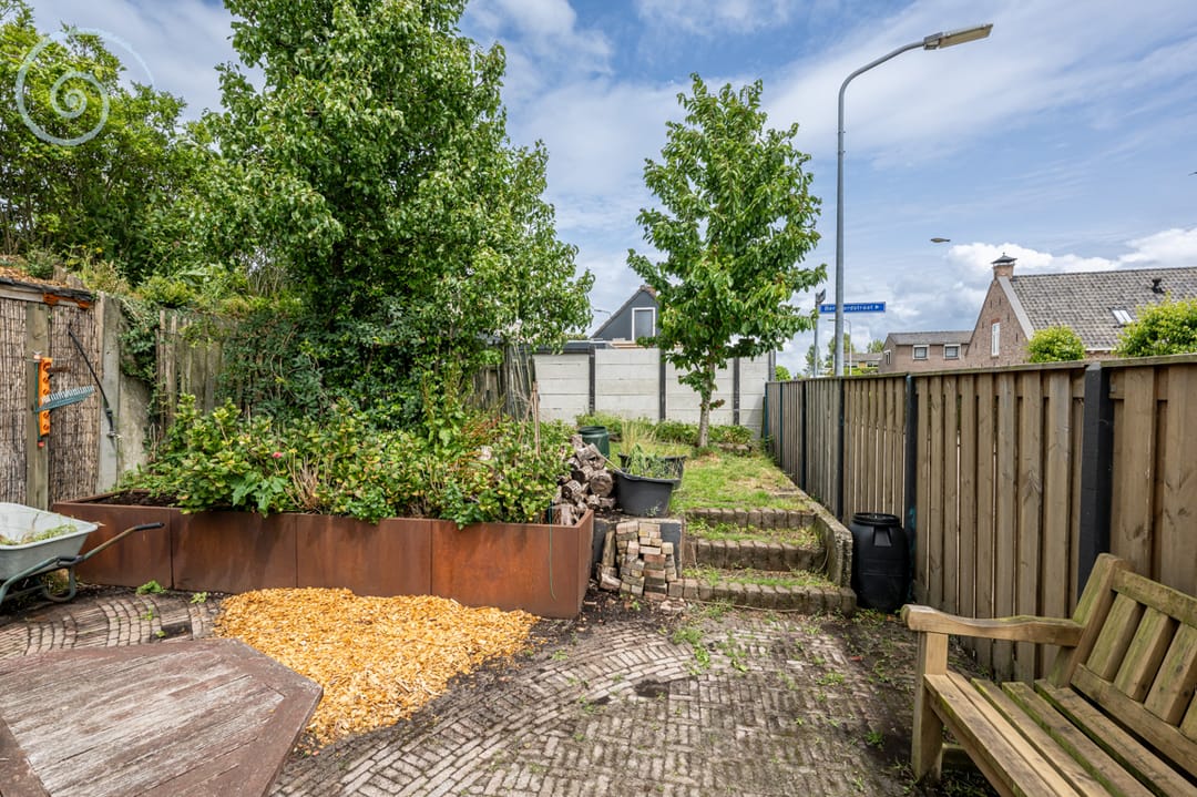 Foto 41 van Julianaweg 51