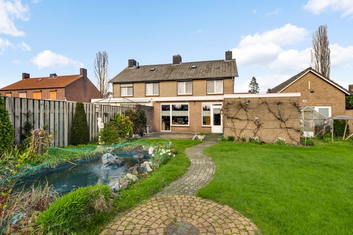 Foto 3 van Burg. van Udenstraat 14