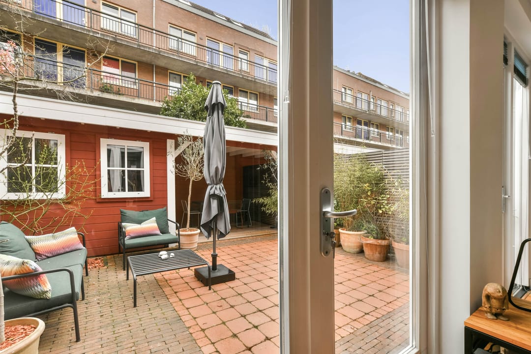 Renovated Ground-Floor Apartment with Sunny South-Facing Garden in Amsterdam East — 17