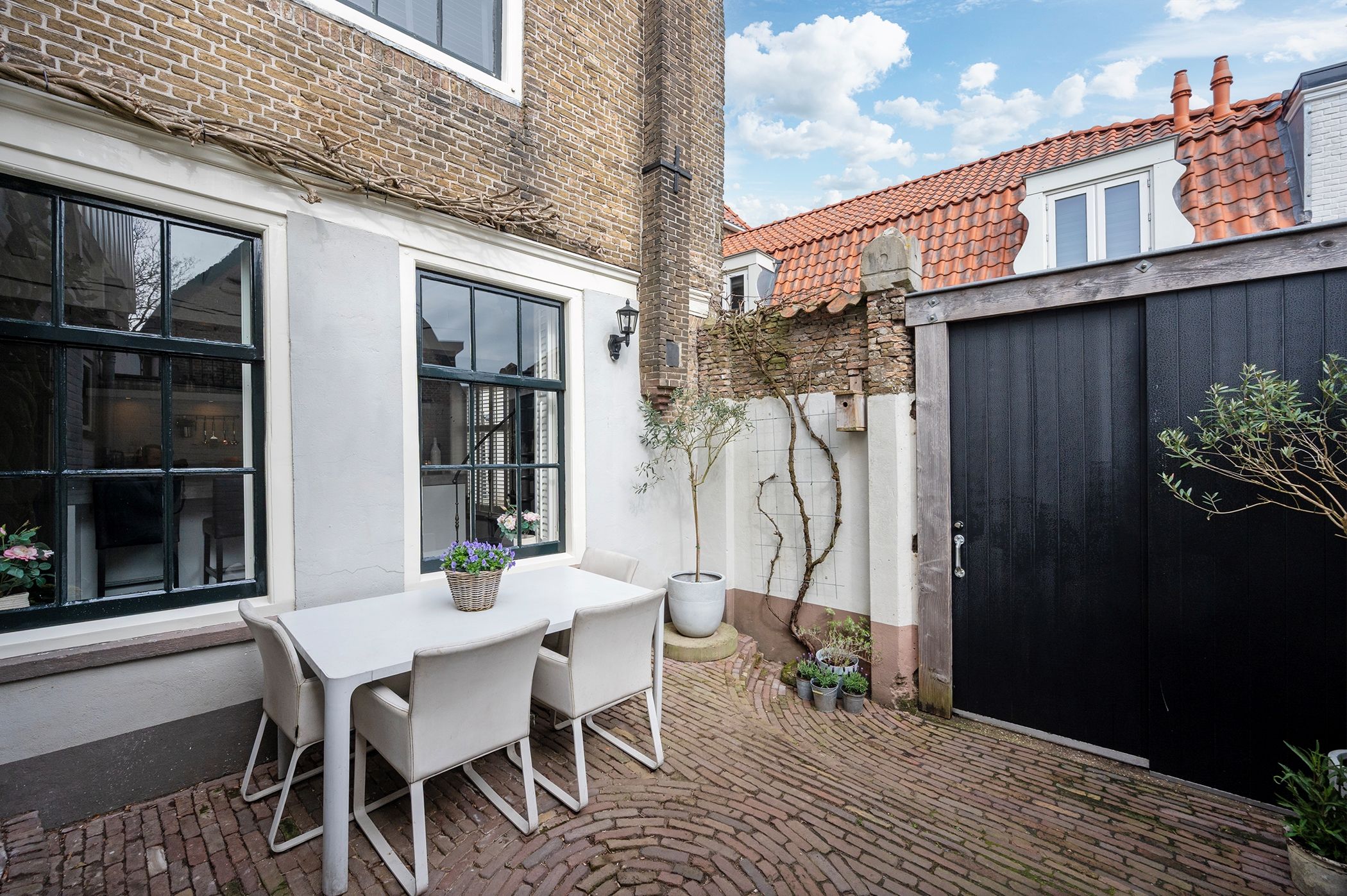 Photo 12 of Nieuwstraat 2