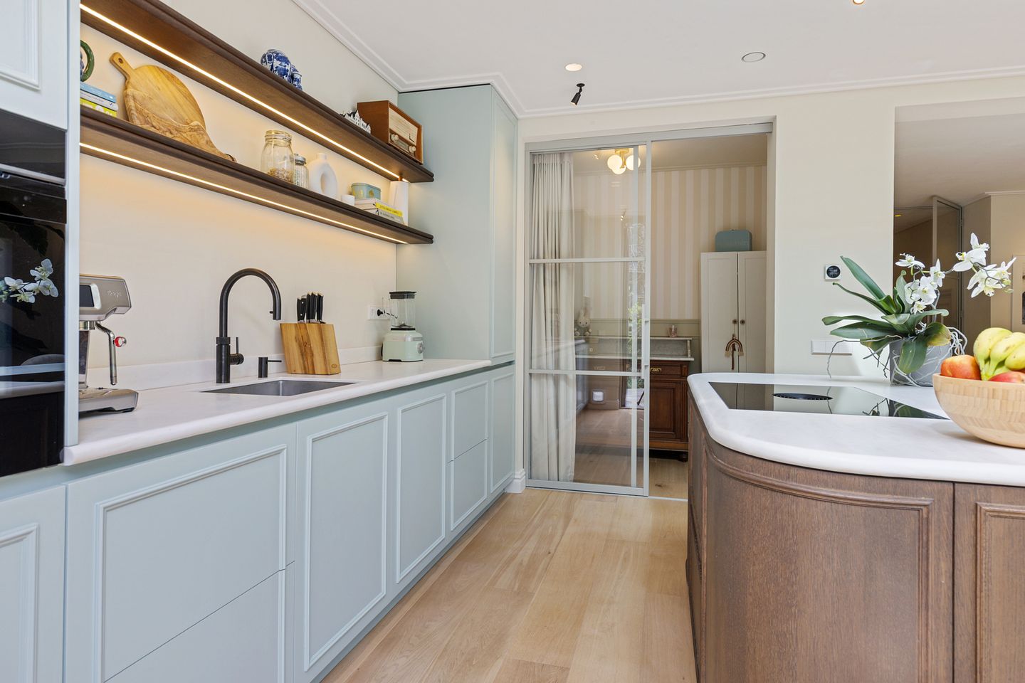 High-end renovated ground floor apartment with sunny garden and garden house in Hoofddorppleinbuurt — 12