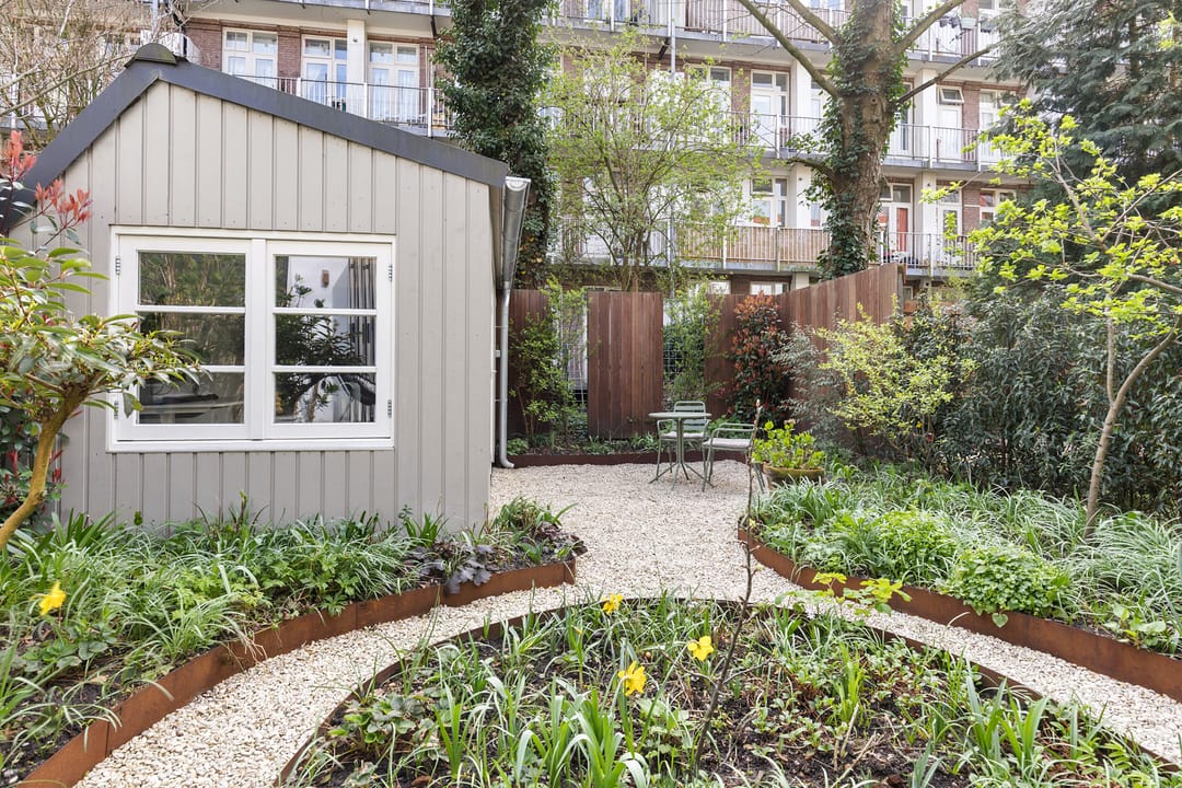 High-end renovated ground floor apartment with sunny garden and garden house in Hoofddorppleinbuurt — 20
