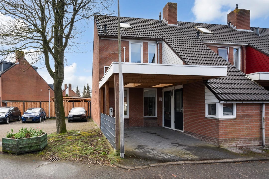 Move-in ready corner house with carport and sunroom in Hoogeveen — 36