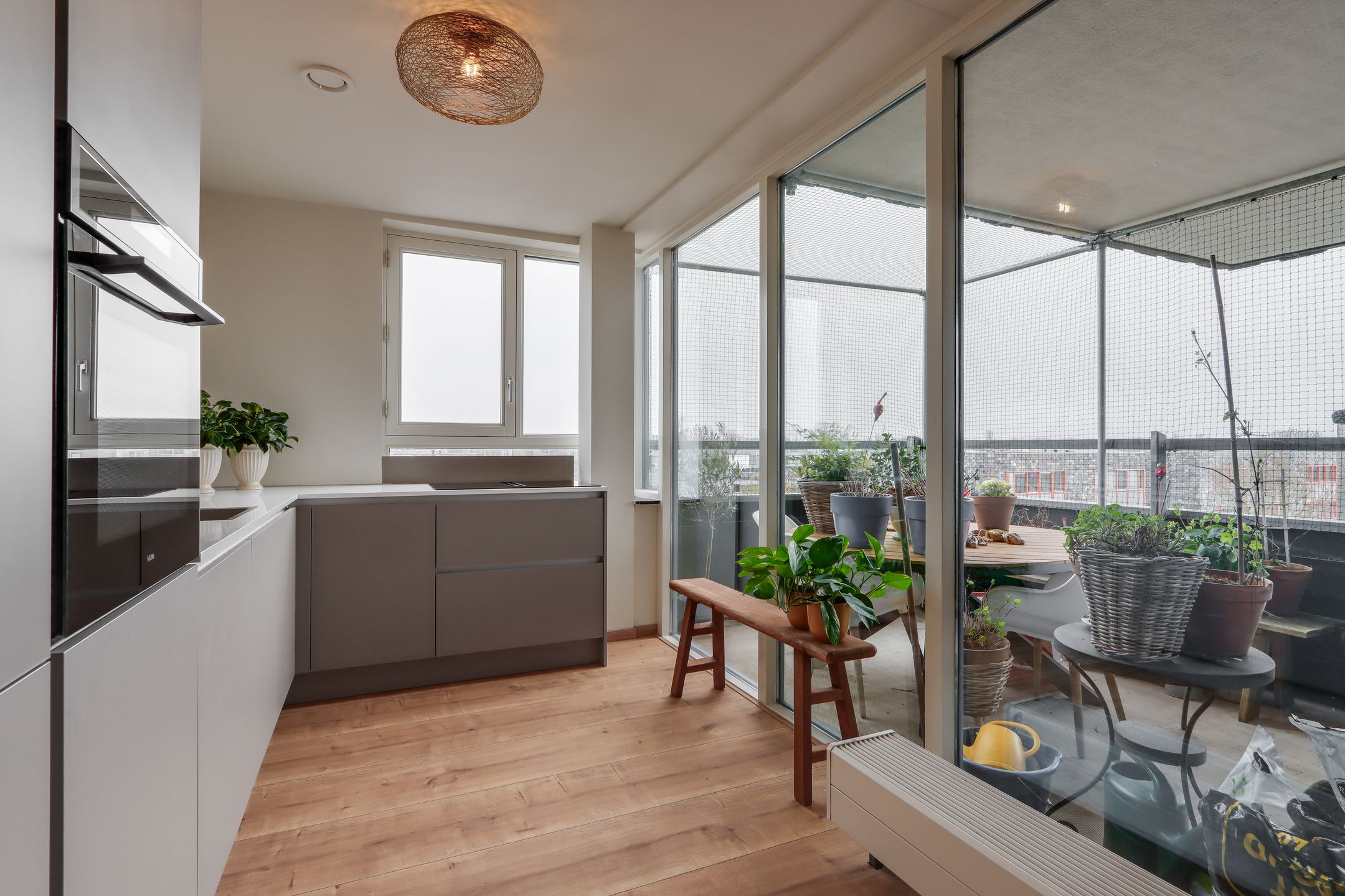 Light and Fully Renovated Apartment with Two Balconies in Hoofddorp Floriande West — 15