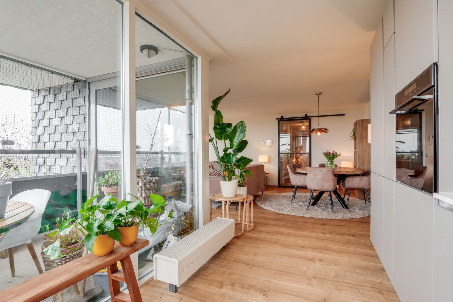 Light and Fully Renovated Apartment with Two Balconies in Hoofddorp Floriande West — 19