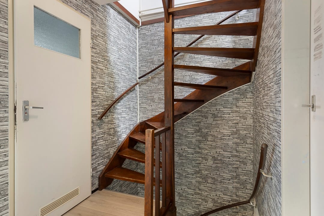 Photo 17 of Trompstraat 7