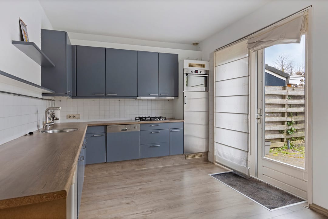 Photo 2 of Trompstraat 7