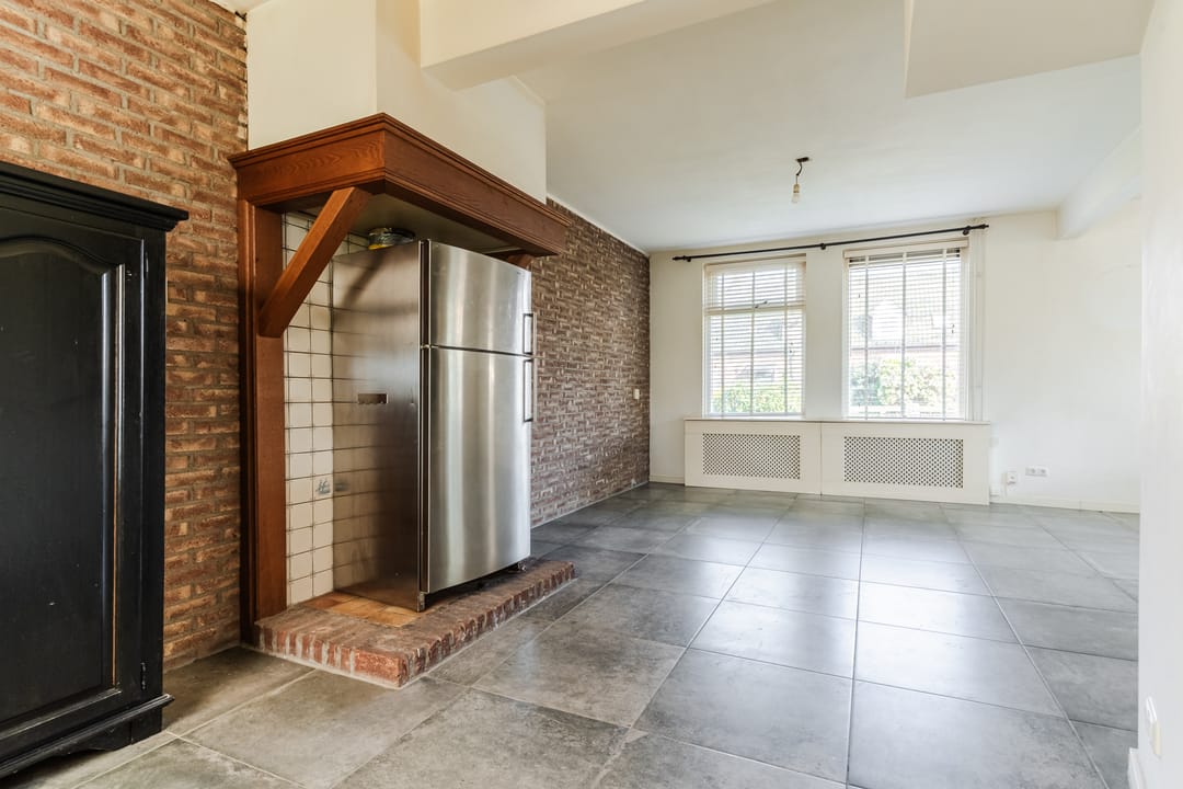Semi-Detached Home with Garage and Renovation Potential in Zeeland — 14