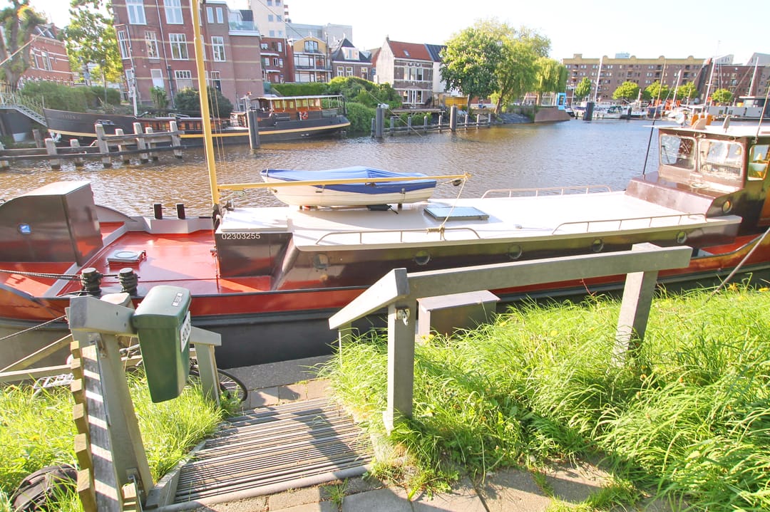Waterfront Living with Panoramic Views in Groningen — 21