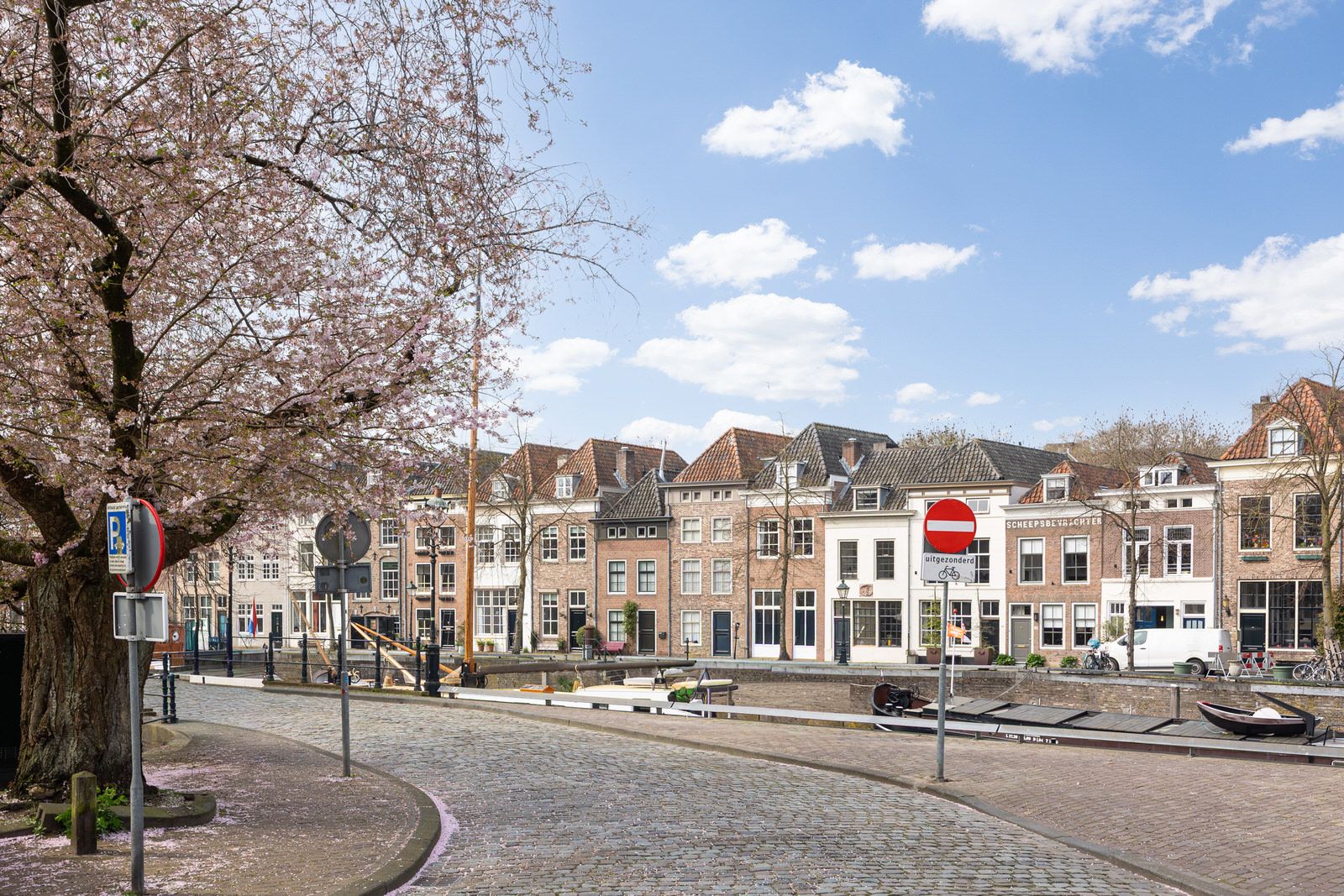 Characterful 2-Room Apartment in Historic Den Bosch City Centre — 22