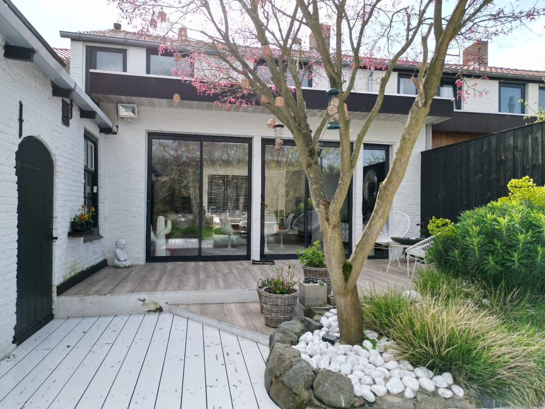 Renovated Terraced House Near the Coast with Field Views — 17