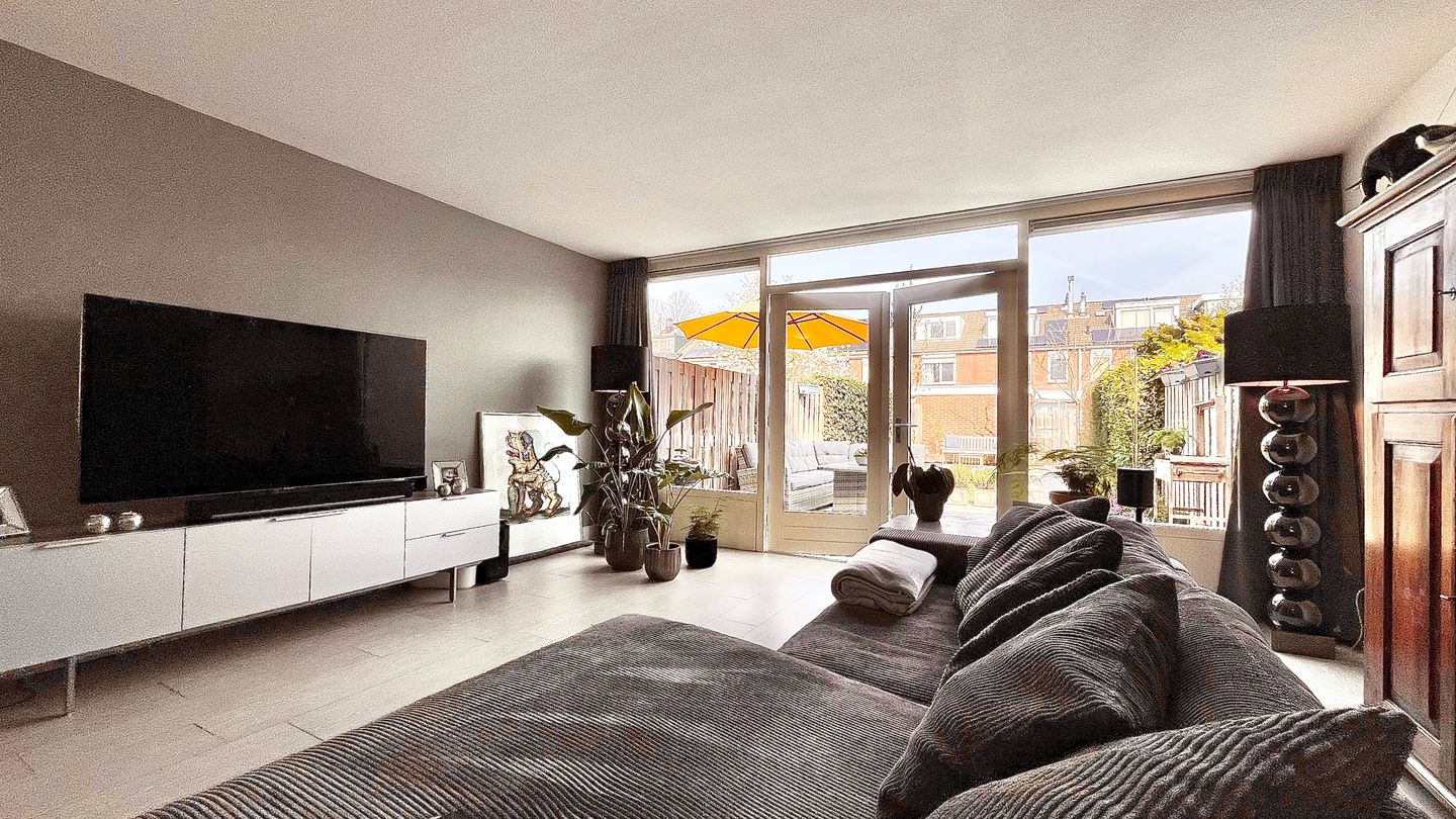Well-maintained family home in peaceful Bijdorp with sunny garden — 20