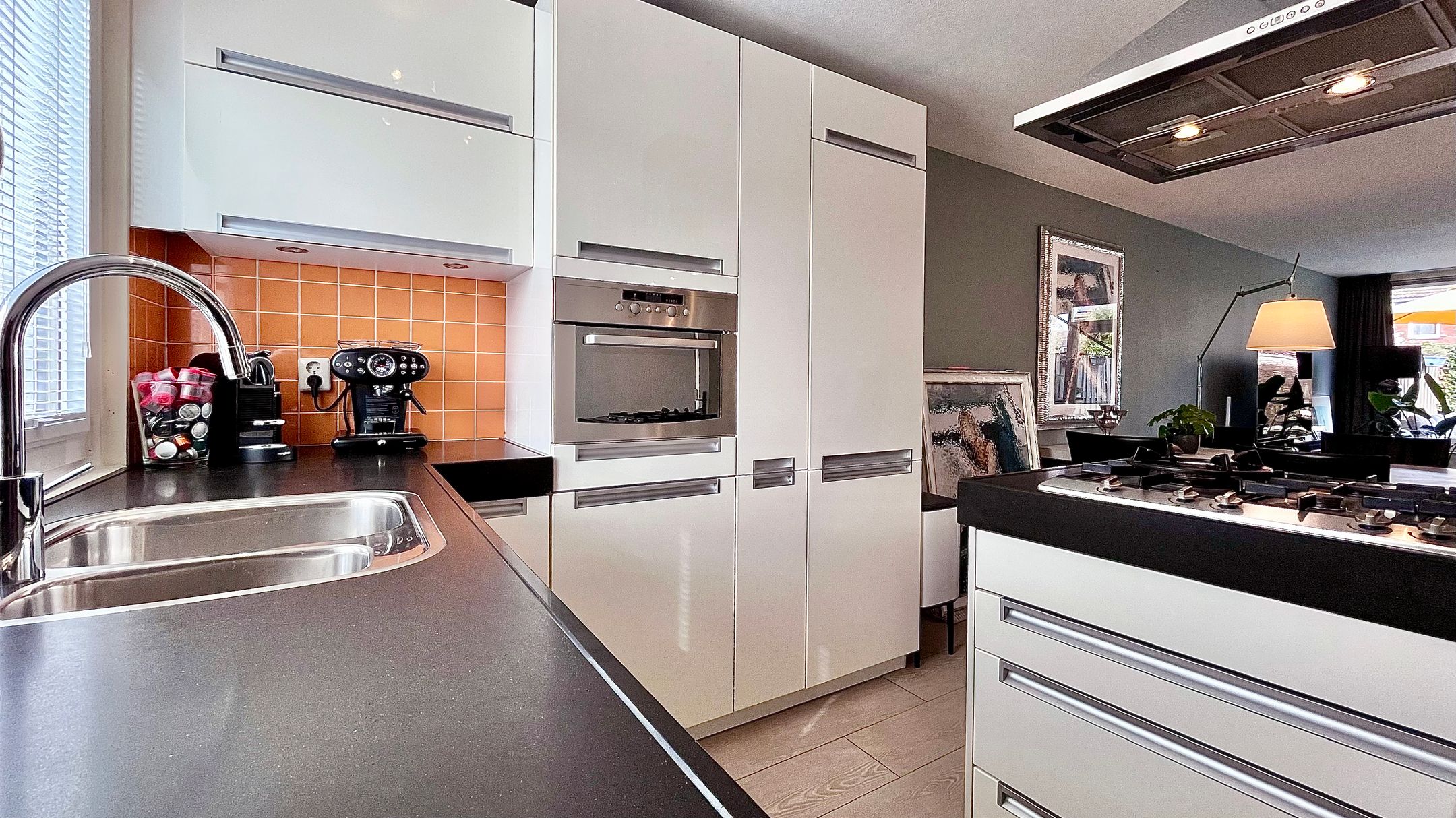 Well-maintained family home in peaceful Bijdorp with sunny garden — 12