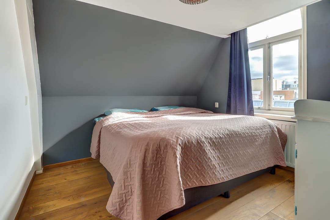 Charming Double Upper House in Historic Leiden Centre with South-Facing Roof Terrace — 16