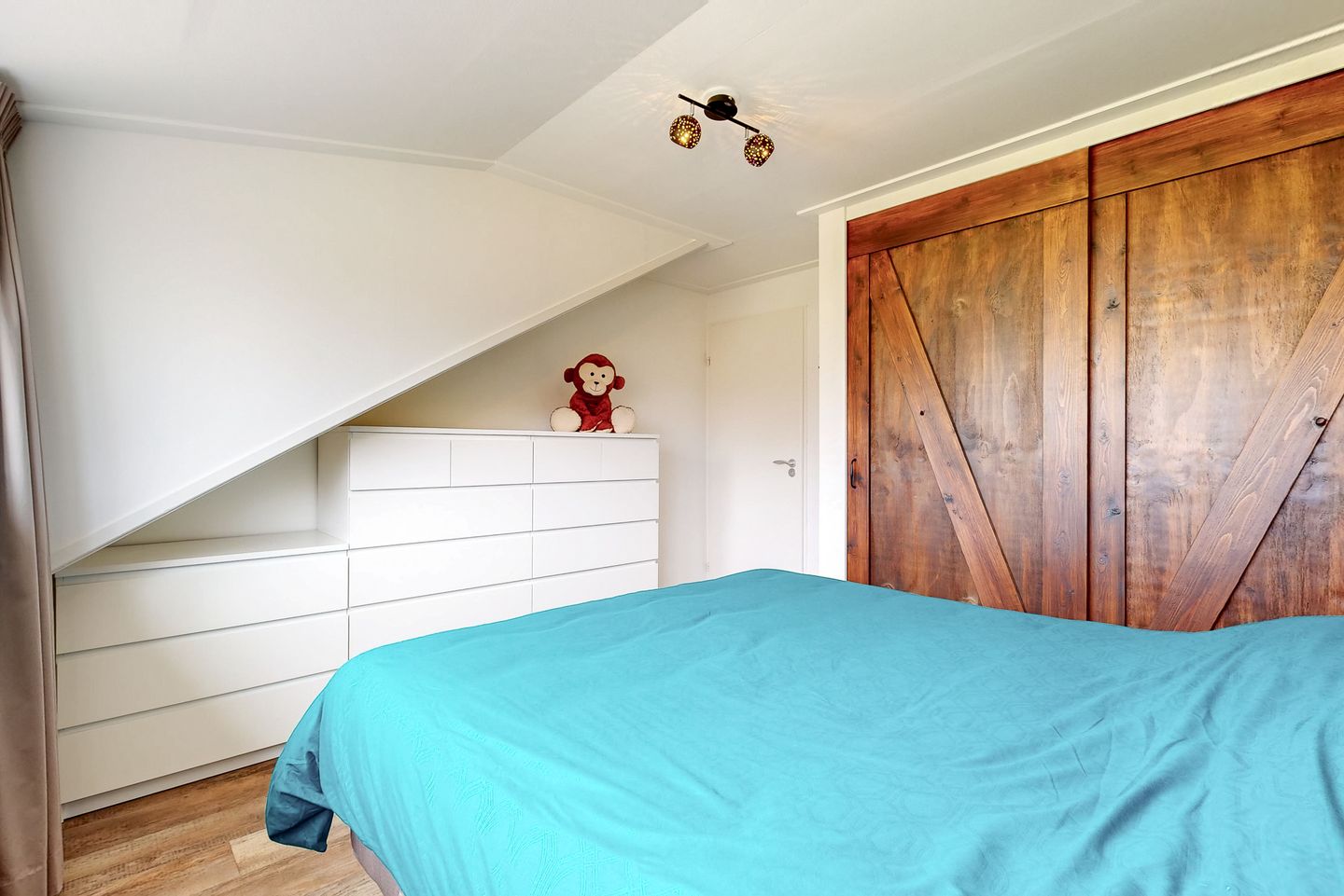 Modernized Semi-Detached Home with Veranda, Carport and Private Driveway in Quiet Location — 19