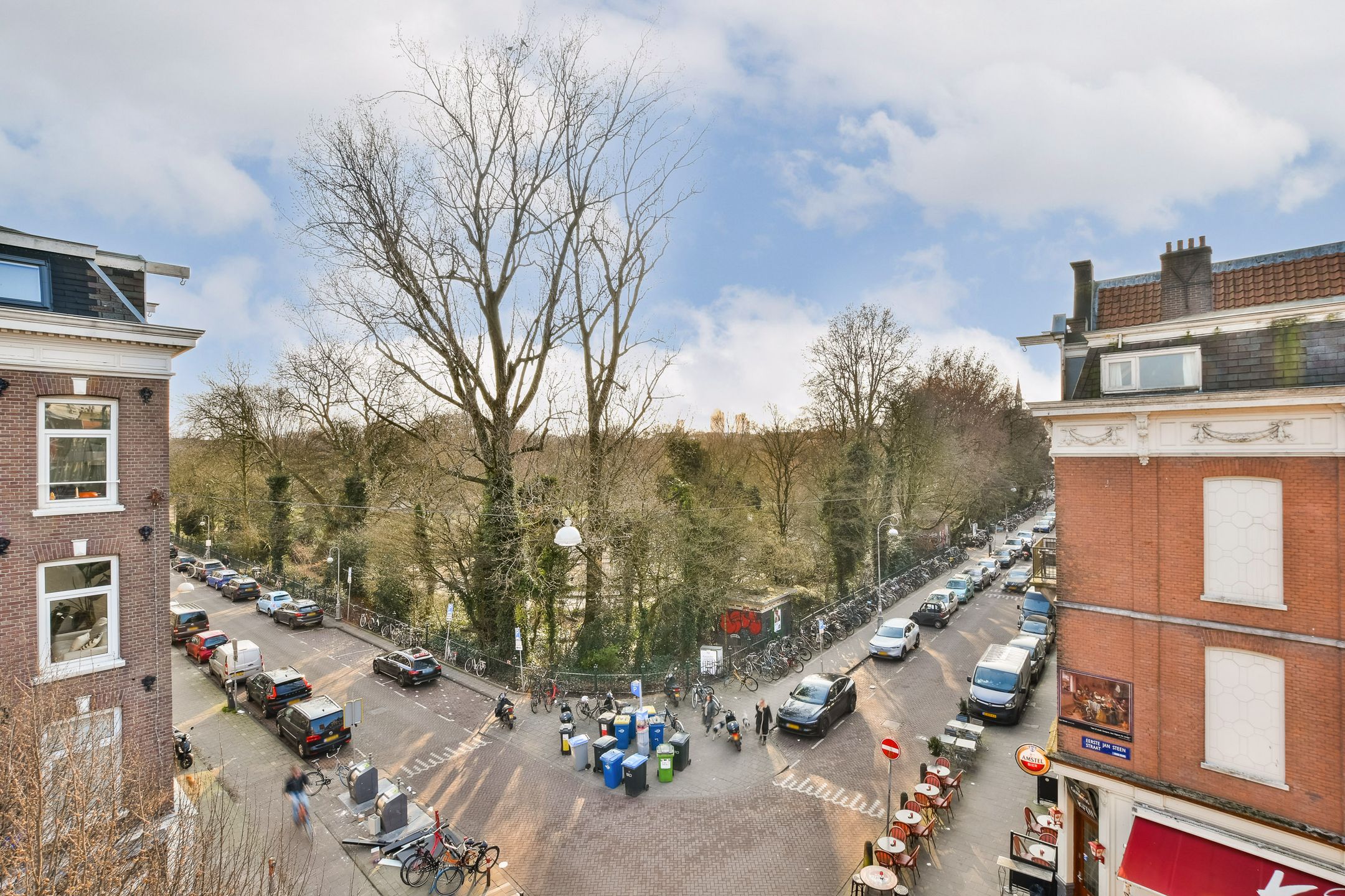 Bright Corner Apartment with Sarphatipark Views in De Pijp — 12